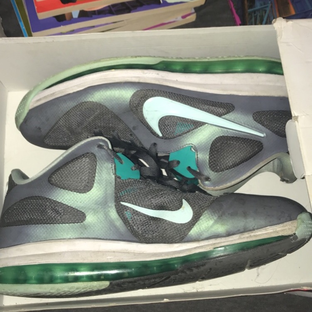 Lebron 9s Low Easter Edition